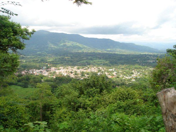 Vista de Tecoanapa desde el cerro.