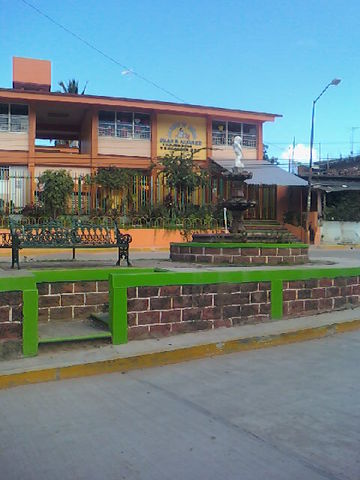 Jardin de niños, Juan N alvarez, frentye al el la fuente del niño mion. Cortesia de more.